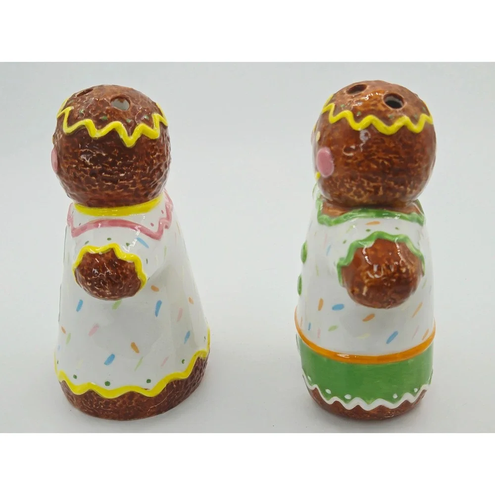 Gingerbread Man and Woman Christmas Sugar Spice‎ Shaker Set Ceramic Holiday